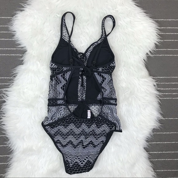 NEW Becca crochet lace swimsuit - Picture 6 of 8